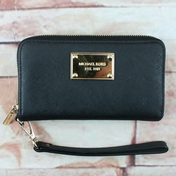 Michael Kors Handbags - Michael Kors Saffiano Zip Around Wallet Wristlet